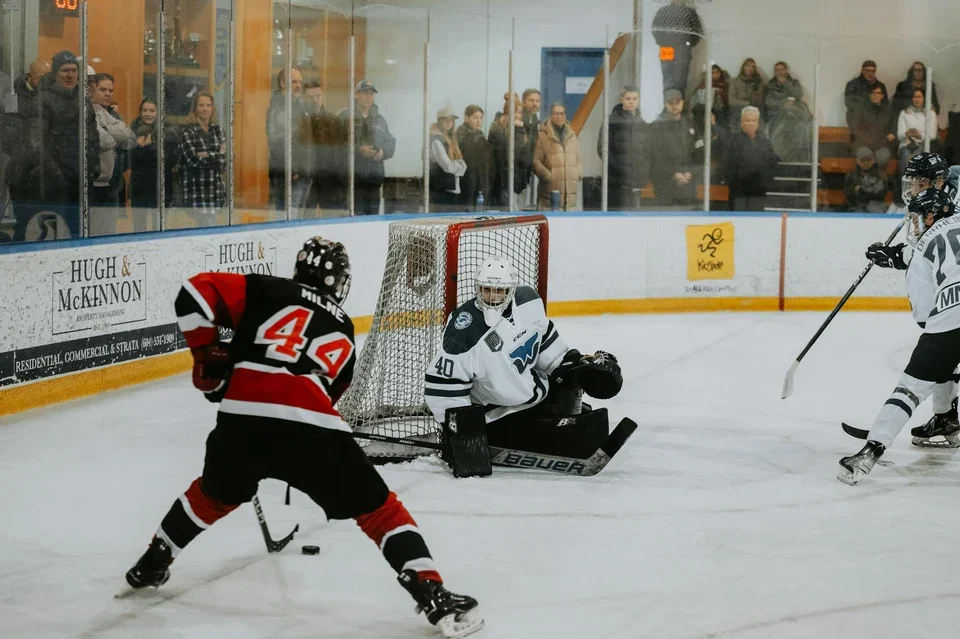 Jacques Plante: The Goalie Who Innovated the Mask